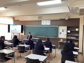 3年選択授業　「教養社会」